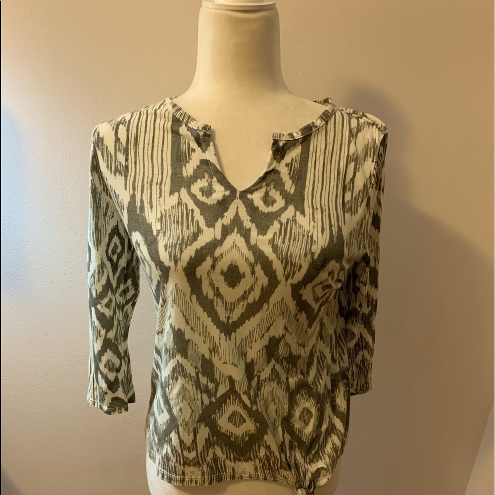 Chico’s geometric knit tunic, size 4-6